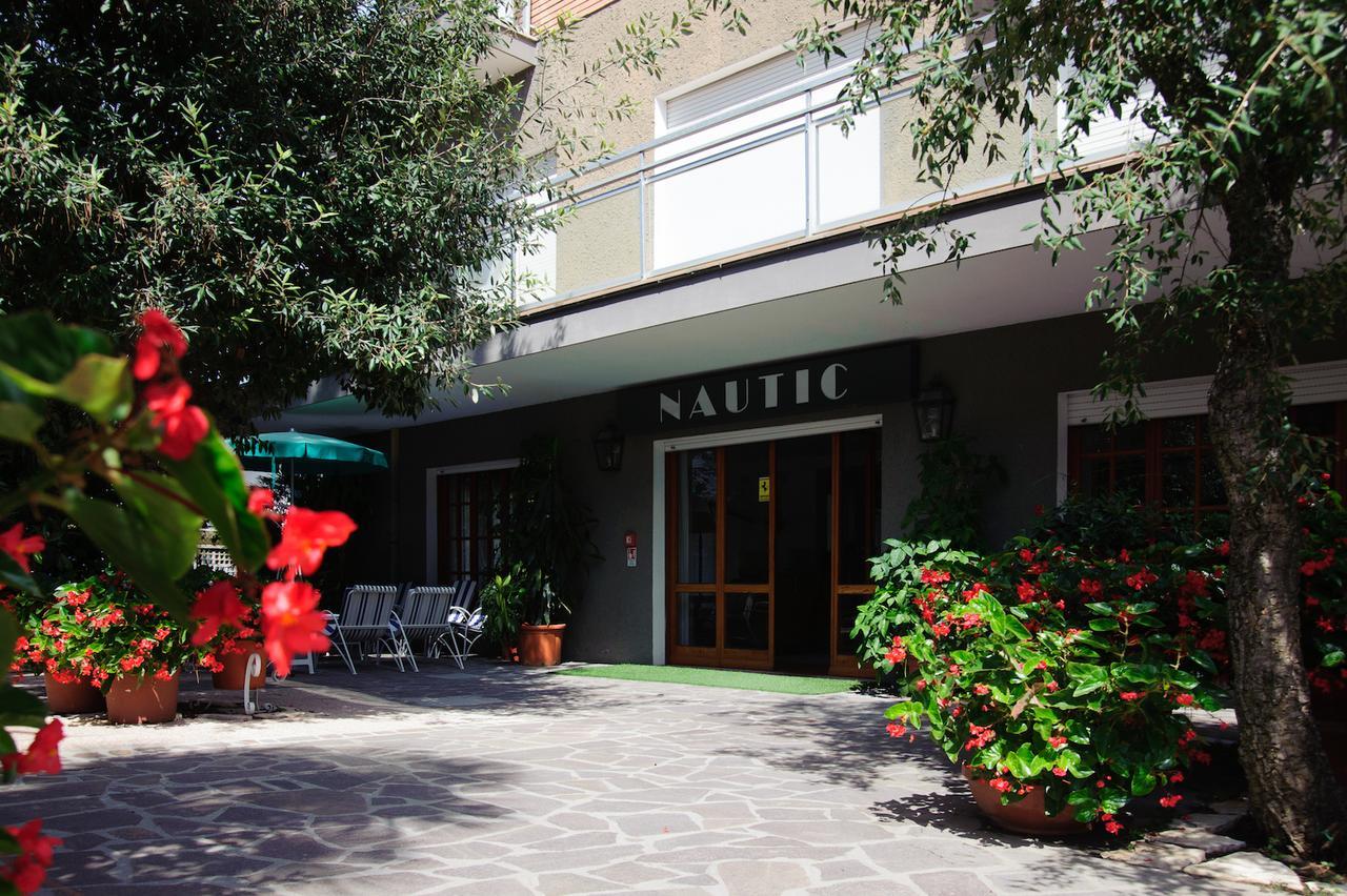 Hotel Nautic B&B Bellaria-Igea Marina Buitenkant foto